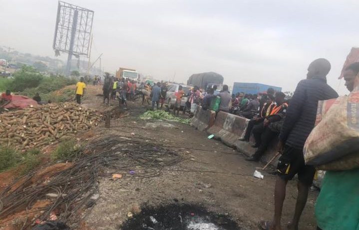 Two dead in Lagos-Ibadan Expressway truck accident